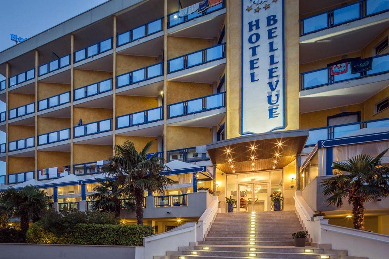 Hotel Bellevue Бибионе Экстерьер фото